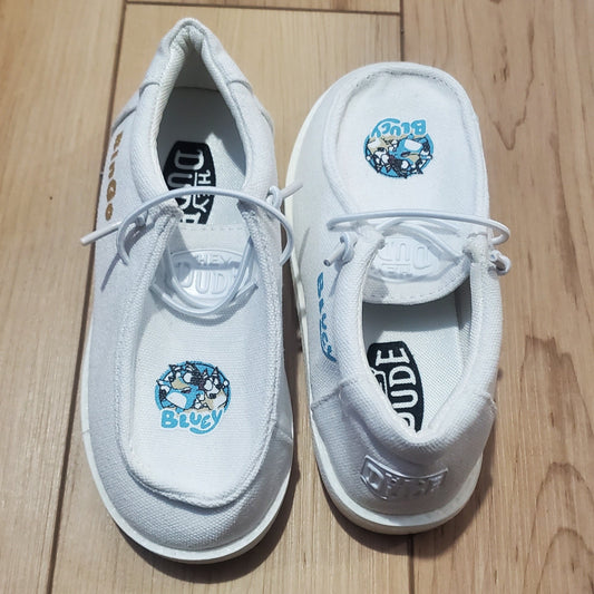 Bluey slip ons